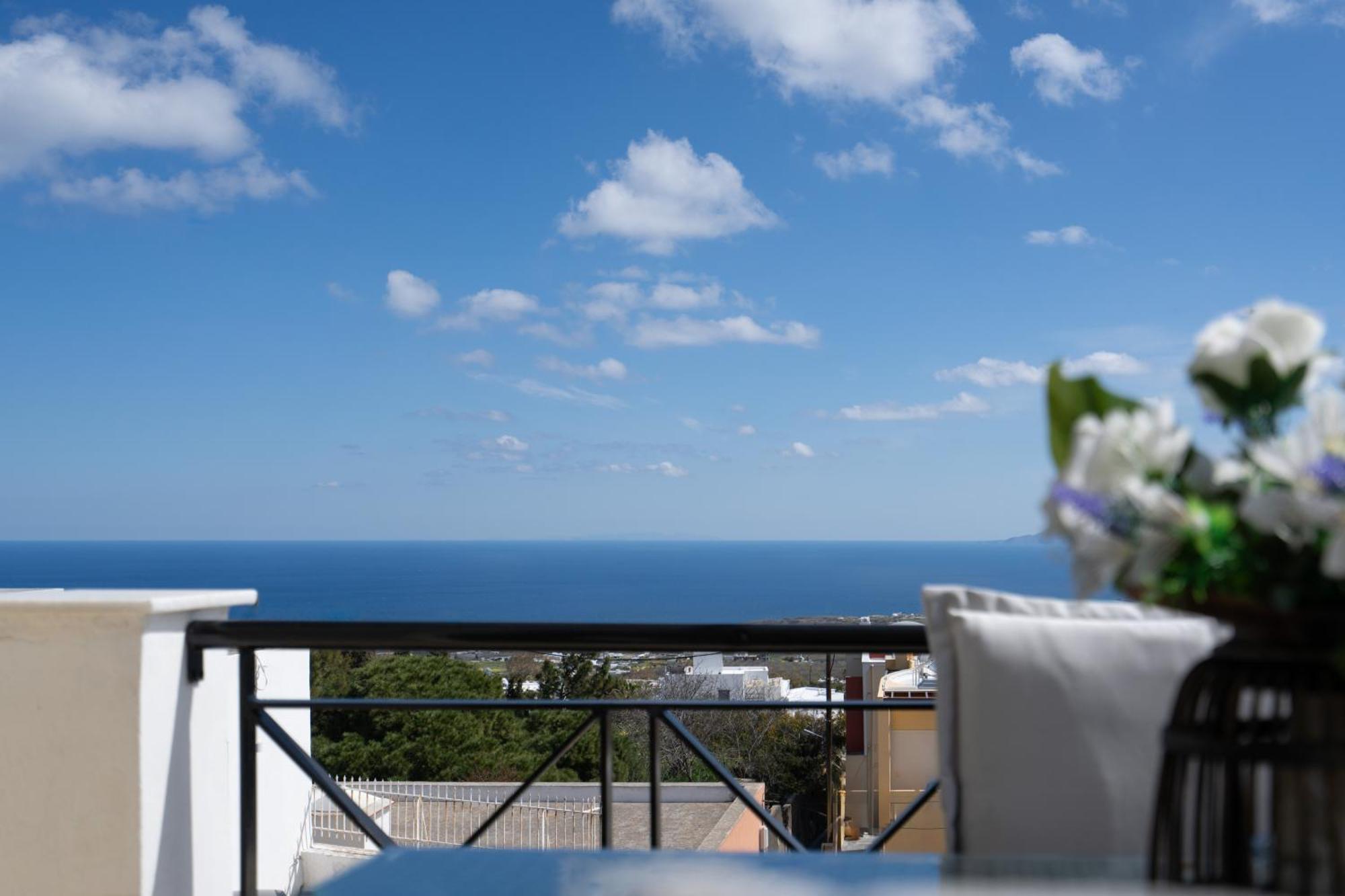 Central Seaview Heven Apartment In Fira  Extérieur photo